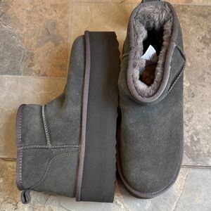 Men's Grey Suede Plush-Lined Slip-On Winter Boots
